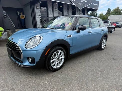 Used 2016 MINI Cooper Clubman FWD image 1