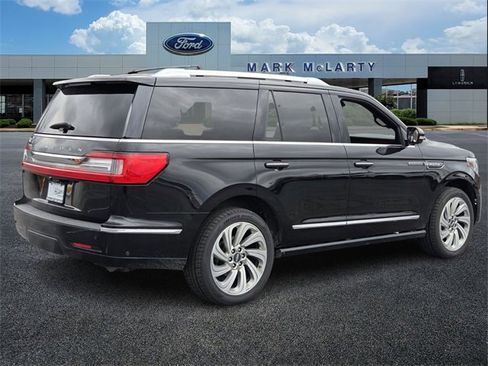 Used 2020 Lincoln Navigator Reserve w/ Equipment Group 208A Reserve image 5