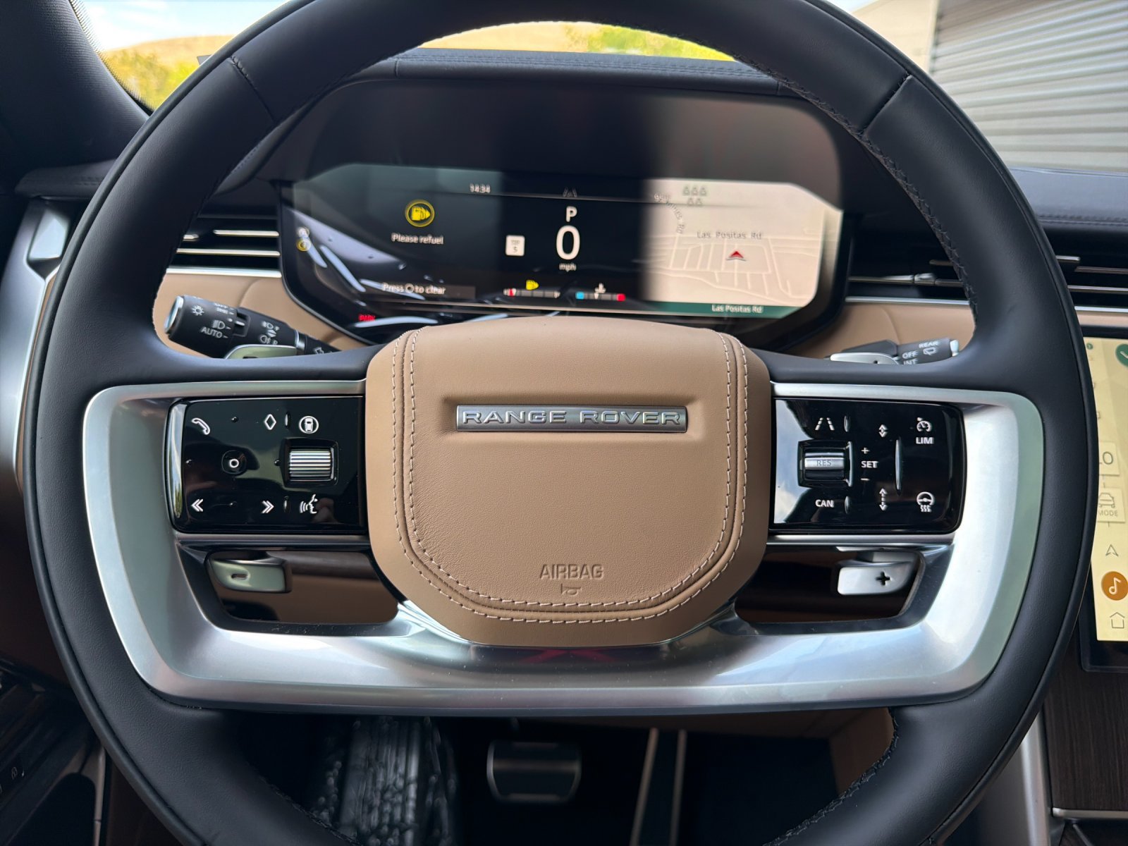 New 2026 Land Rover Range Rover Long Wheelbase SE AWD/4WD image 22