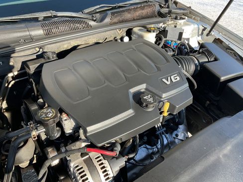 Used 2009 Buick Lucerne CXL image 29