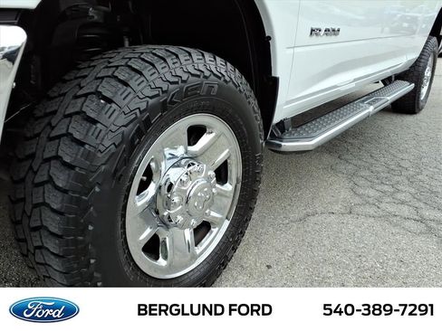 Used 2022 RAM 2500 Tradesman w/ Chrome Appearance Group image 12