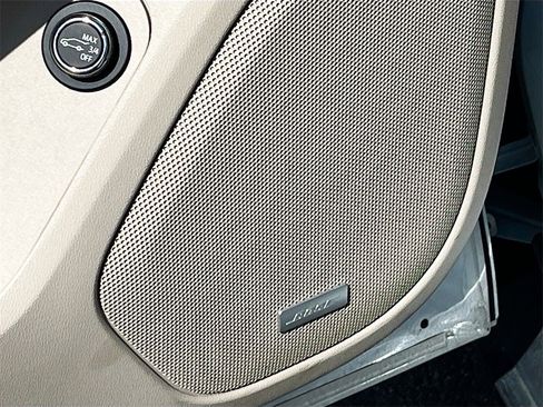 Used 2019 GMC Acadia Denali w/ Technology Package image 19