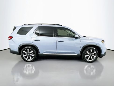 Certified 2024 Honda Pilot Touring image 4