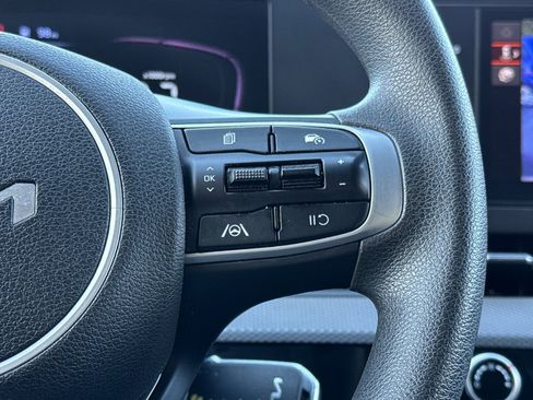 Used 2023 Kia Sportage LX image 27