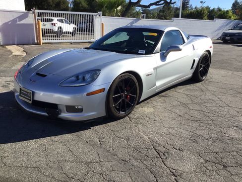 Used 2009 Chevrolet Corvette Z06 w/ Preferred Equipment Group image 2