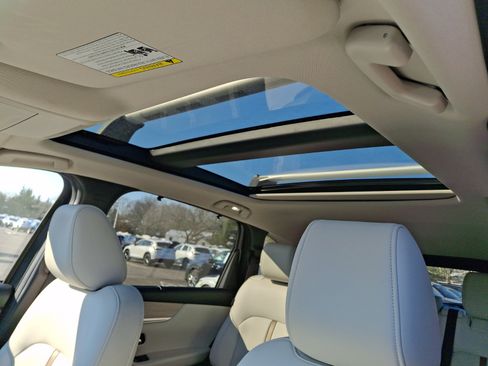 Certified 2025 MAZDA CX-90 3.3 Turbo S w/ Premium Package image 16