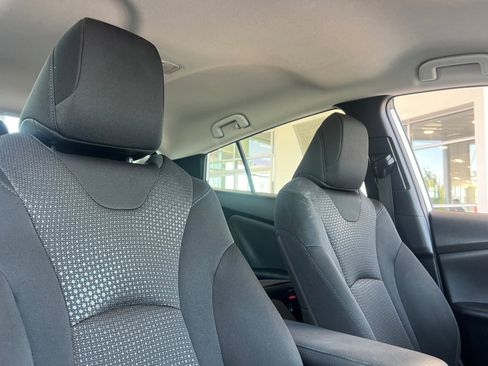 Certified 2022 Toyota Prius LE image 14