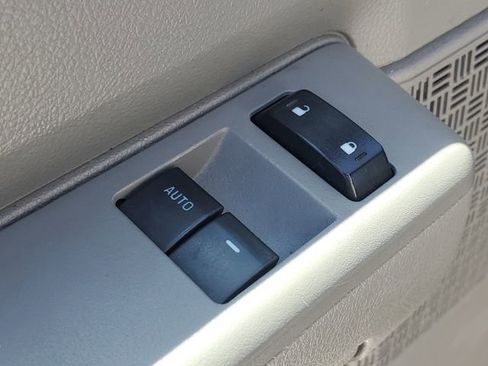 Used 2012 Ford E-350 and Econoline 350 Super Duty w/ Shuttle Bus Prep Pkg image 22