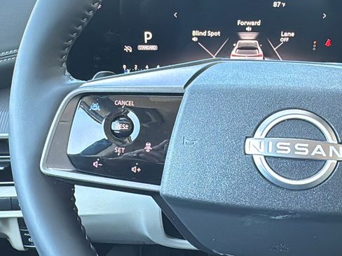 Used 2025 Nissan Murano SV image 22