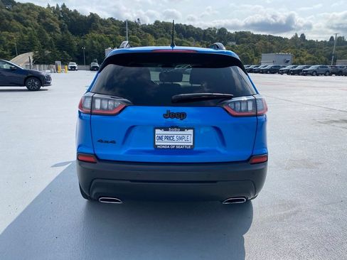 Used 2020 Jeep Cherokee Latitude Plus AWD/4WD image 7