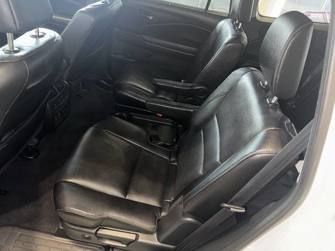 Used 2017 Honda Pilot Elite image 24