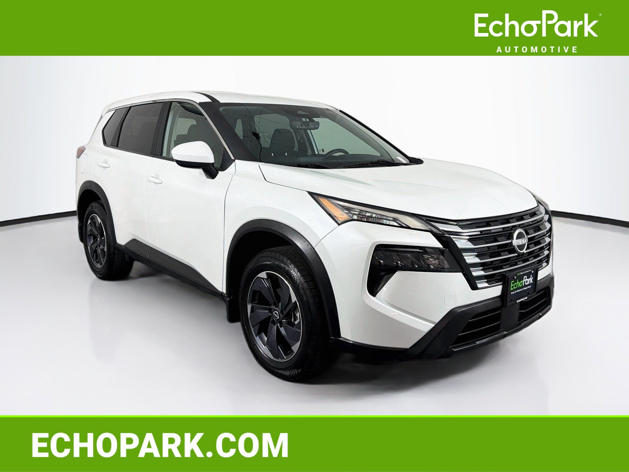 Used 2024 Nissan Rogue SV FWD image 1