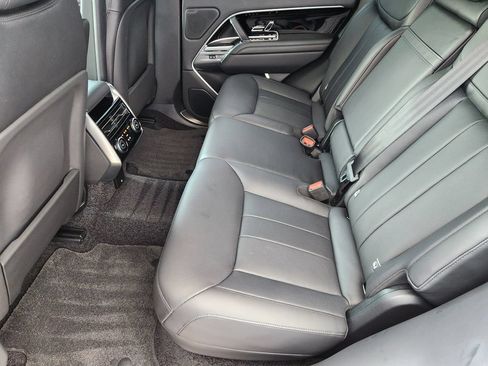 Used 2024 Land Rover Range Rover SE AWD/4WD image 29