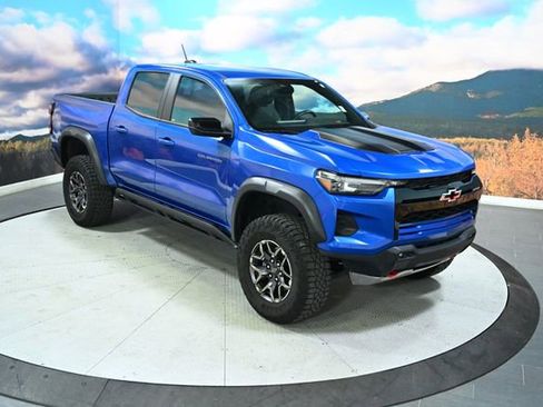 Used 2023 Chevrolet Colorado ZR2 image 1