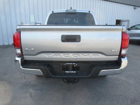Used 2023 Toyota Tacoma SR5 AWD/4WD image 6