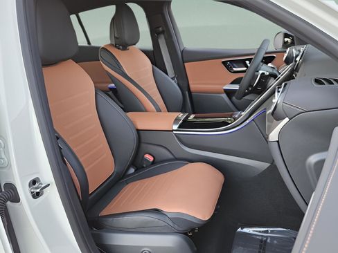 New 2026 Mercedes-Benz GLC 43 AMG 4MATIC Coupe image 21