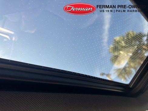 Used 2021 BMW X6 xDrive40i w/ Executive Package image 16