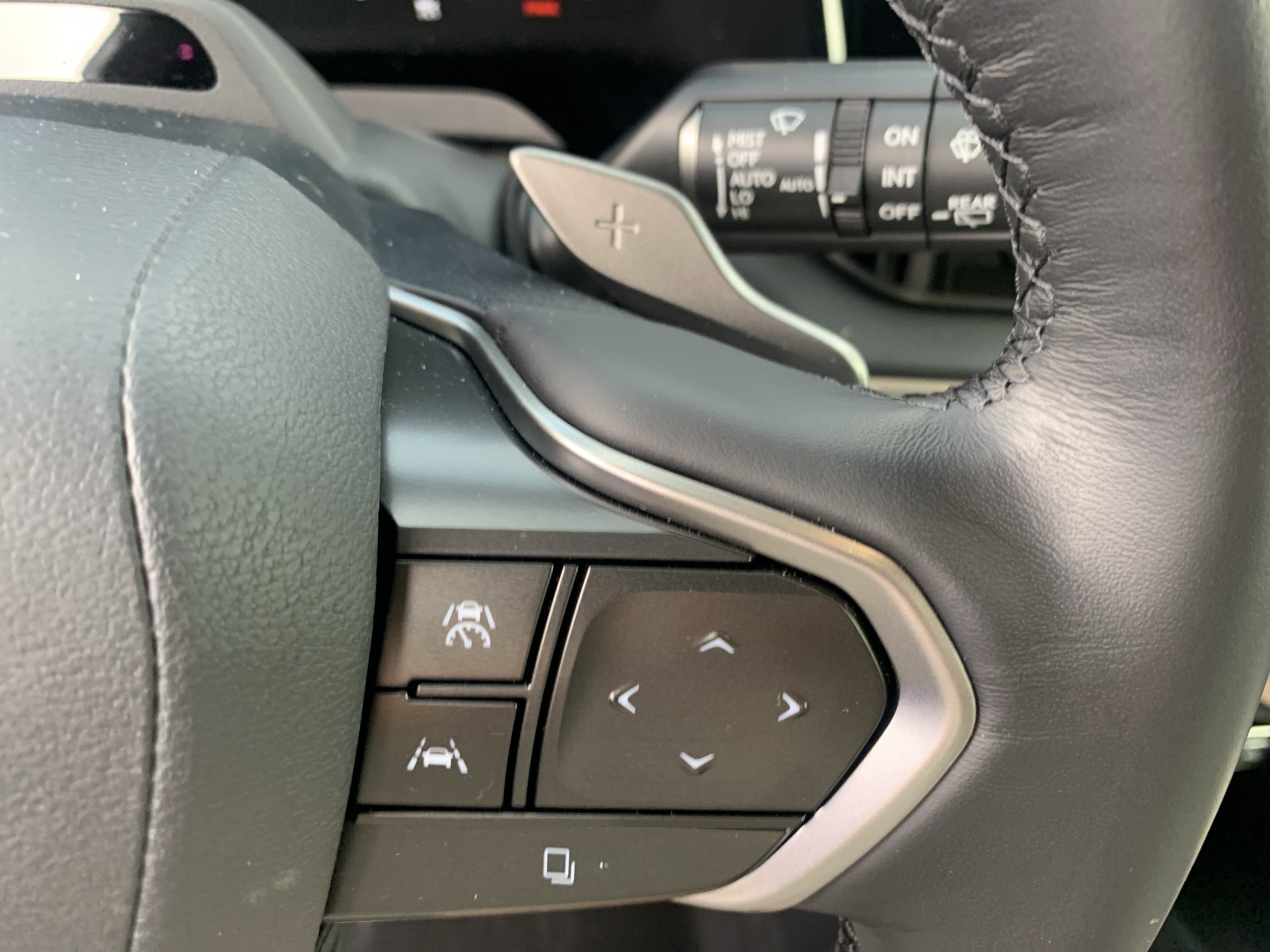 Used 2026 Lexus RX 450h AWD w/ Convenience Package image 19