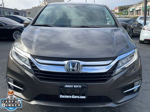 Used 2018 Honda Odyssey Touring image 2