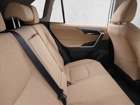 Used 2025 Toyota RAV4 XLE w/ Convenience Package AWD/4WD image 20