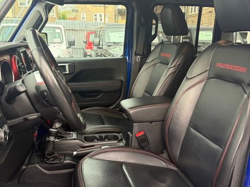 Certified 2019 Jeep Wrangler Unlimited Rubicon AWD/4WD image 2