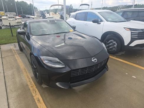 Used 2025 Nissan Z Performance w/ Floor Mat Package RWD image 1