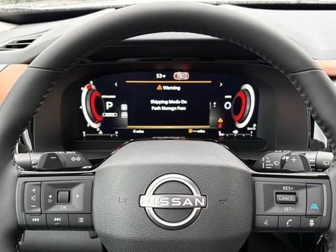 New 2026 Nissan Pathfinder Platinum image 12