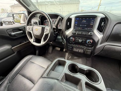 Used 2020 Chevrolet Silverado 1500 LT w/ Texas Edition image 17