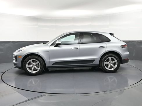 Certified 2020 Porsche Macan AWD/4WD image 2