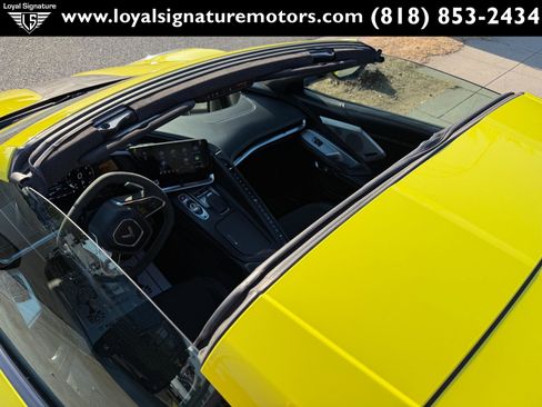 Used 2023 Chevrolet Corvette Stingray Premium Cpe w/ Z51 Performance Package RWD image 39
