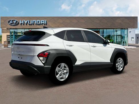 New 2026 Hyundai Kona SE image 8