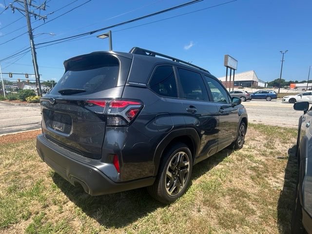 Used 2025 Subaru Forester Limited AWD/4WD image 4