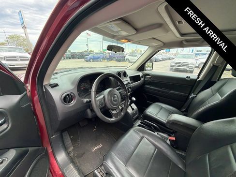 Used 2015 Jeep Patriot High Altitude AWD/4WD image 7