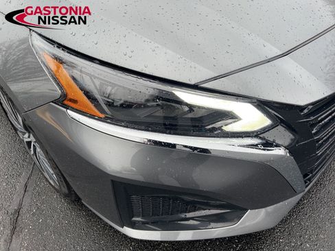 Used 2024 Nissan Altima 2.5 SV image 18