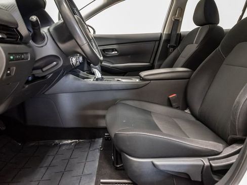 Used 2022 Nissan Sentra SV FWD image 11