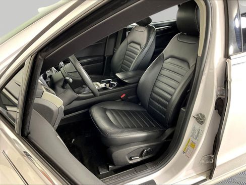 Used 2016 Ford Fusion SE w/ Equipment Group 202A FWD image 21