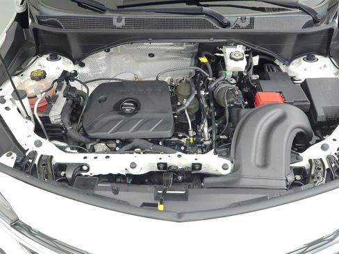 Certified 2022 Buick Encore GX Preferred w/ Cold Weather Comfort Package AWD/4WD image 24