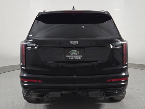 Used 2023 Cadillac XT6 Sport w/ LPO, ONYX Package image 6