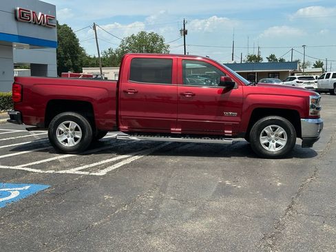 Used 2018 Chevrolet Silverado 1500 LT w/ Texas Edition RWD image 4