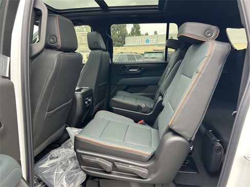 New 2026 GMC Yukon XL AT4 w/ AT4 Premium Package image 28