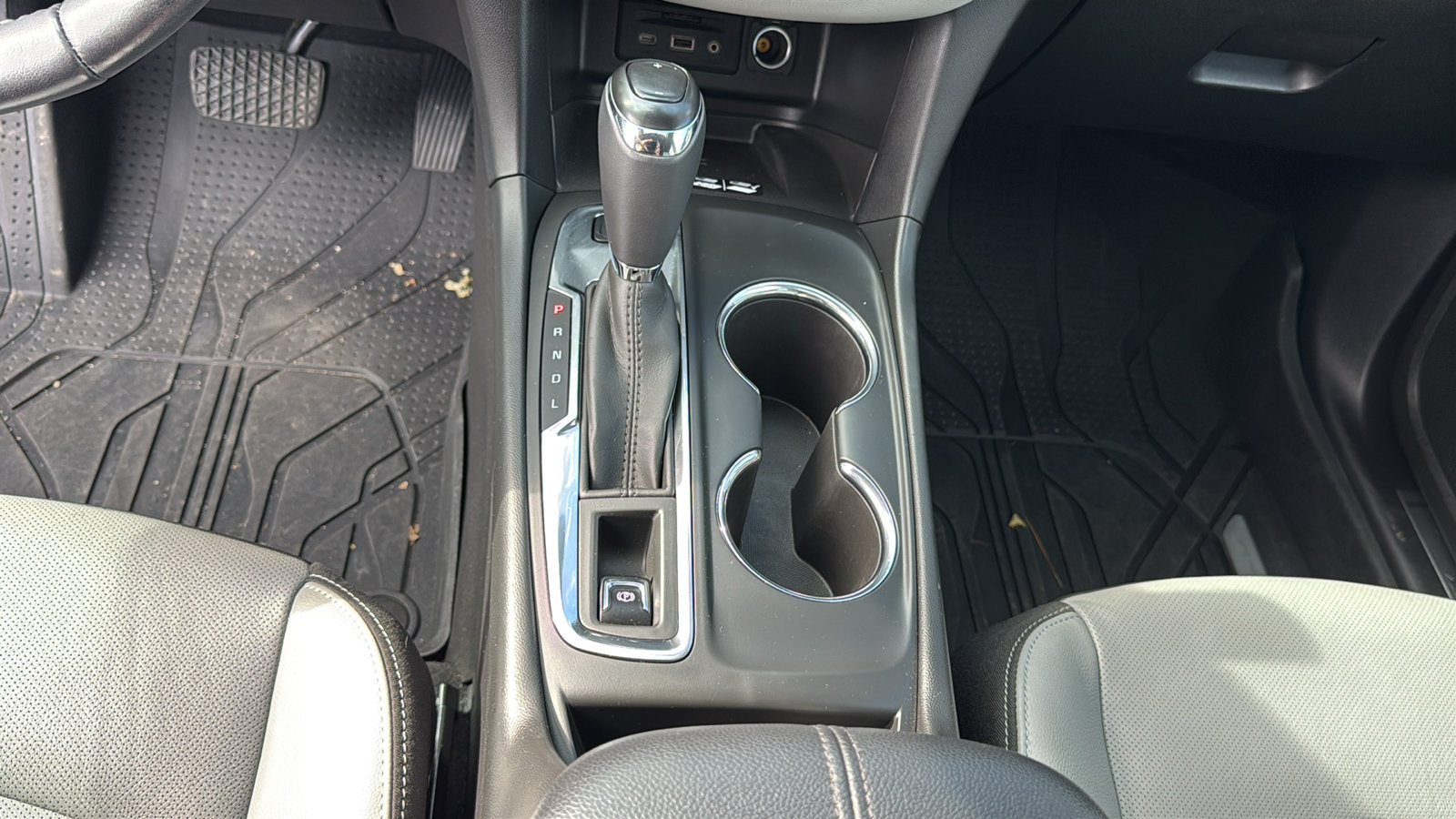 Used 2019 Chevrolet Equinox Premier AWD/4WD image 23