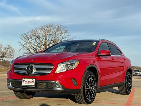 Used 2016 Mercedes-Benz GLA 250 4MATIC image 3