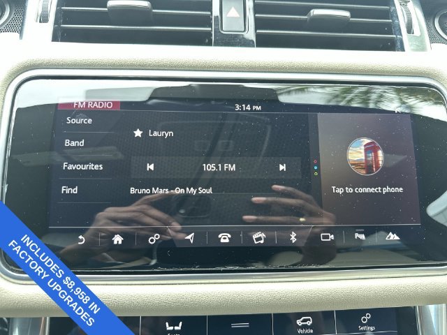Used 2019 Land Rover Range Rover Sport HSE AWD/4WD image 25