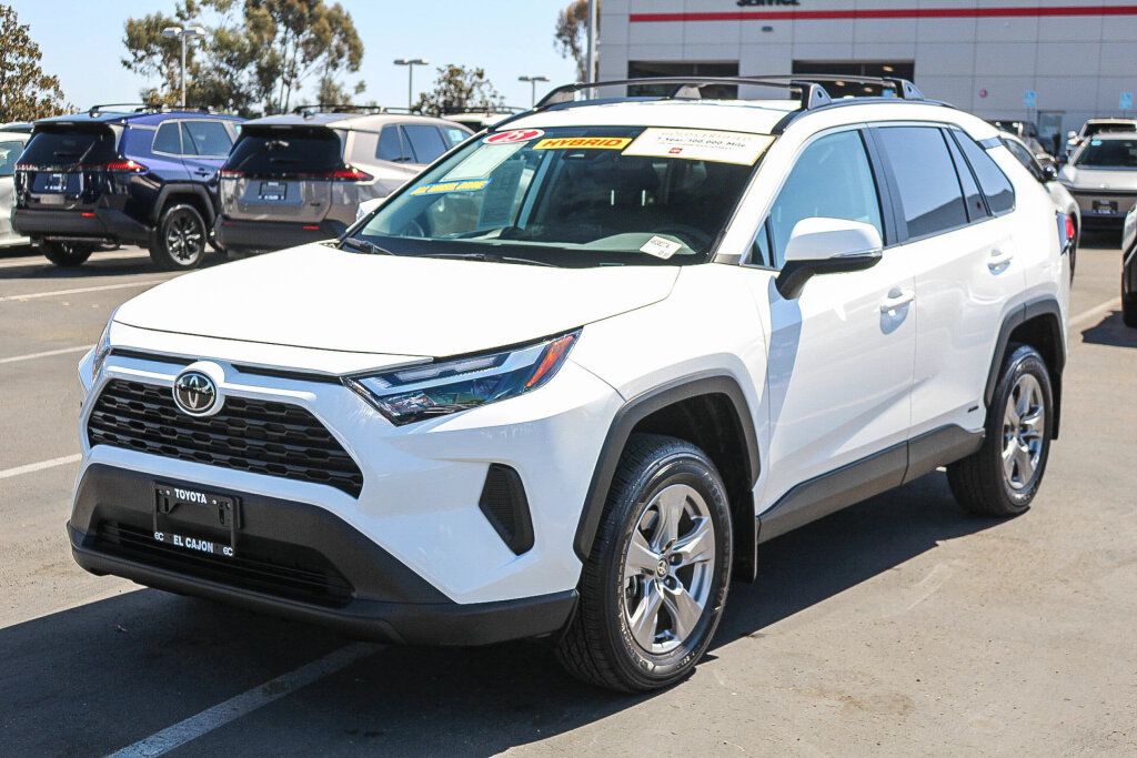 Certified 2025 Toyota RAV4 XLE AWD/4WD image 21