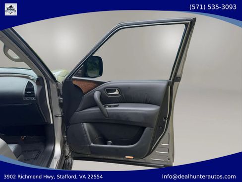 Used 2012 INFINITI QX56 4WD w/ Deluxe Touring Pkg image 18