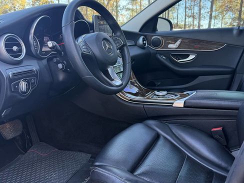 Used 2017 Mercedes-Benz C 300 Sedan image 21