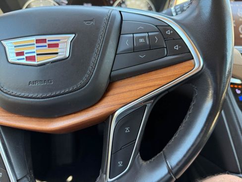 Used 2018 Cadillac XT5 Platinum w/ Driver Assist Package AWD/4WD image 27