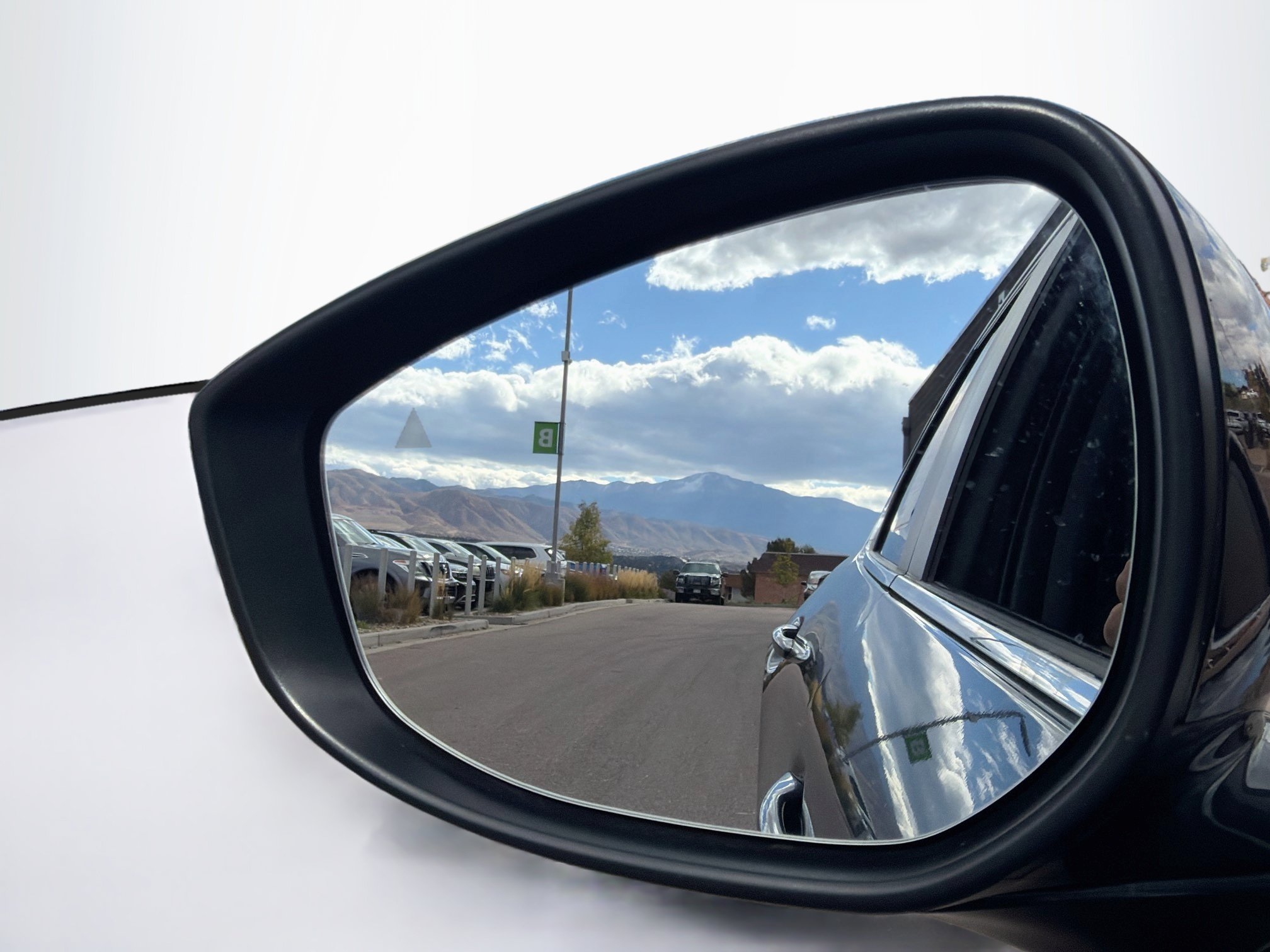 Used 2025 MAZDA CX-30 AWD 2.5 S w/ Preferred Package image 16