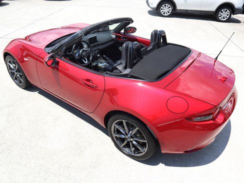 Used 2017 MAZDA MX-5 Miata Grand Touring RWD image 46