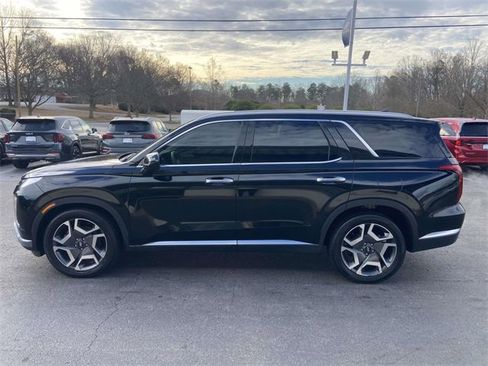 Used 2024 Hyundai Palisade Limited image 6
